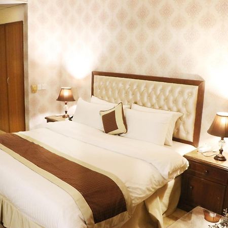Shalimar Tower Hotel Lahore Exteriör bild