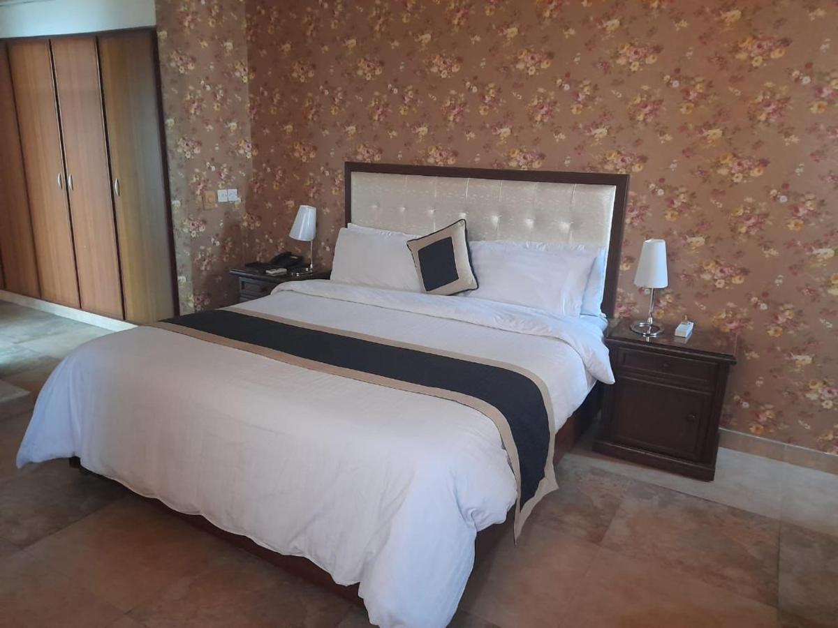 Shalimar Tower Hotel Lahore Exteriör bild