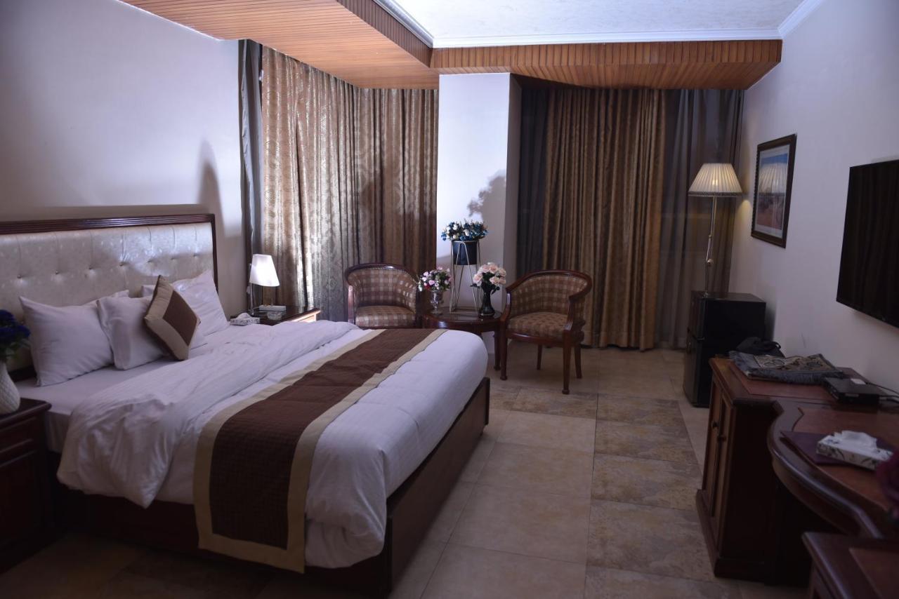 Shalimar Tower Hotel Lahore Exteriör bild